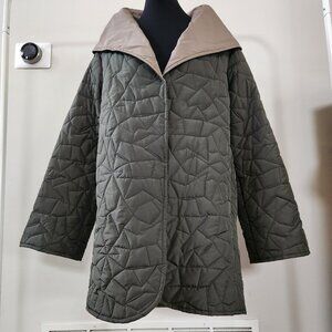 Marla Wynne Khaki Olive Green reversible lightweight coat.
